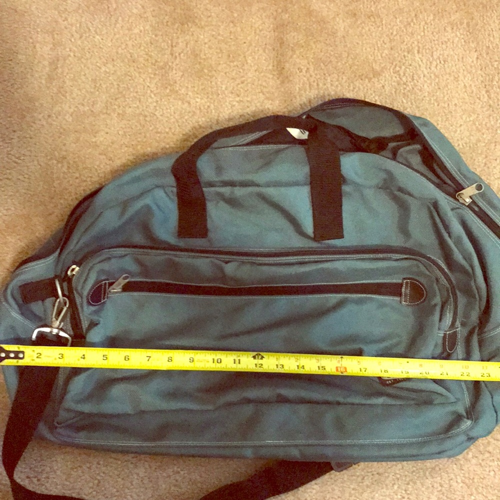 Gap overnight weekend bag